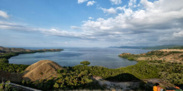 Cantiknya Labuan Bajo Dari Atas Bukit Cinta