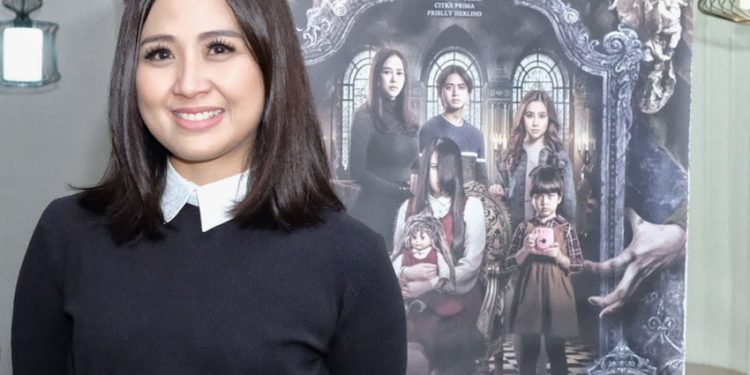 Astrid Hadir Mengisi Soundtrack Film The Sacred Riana; Beginning