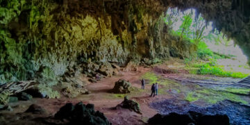 Tim Jelajah Kebangsaan Wartawan-PWI Kunjungi Situs Arkeologi Liang Bua Di Ruteng