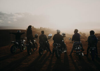 Royal Enfield Hadirkan Cerita Sepeda Motor Lewat Lensa Fotografer Tanah Air