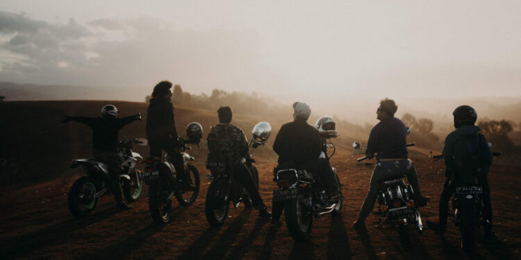 Royal Enfield Hadirkan Cerita Sepeda Motor Lewat Lensa Fotografer Tanah Air
