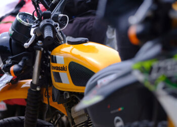 Tim Jelajah Kebangsaan Wartawan – PWI Buktikan Ketangguhan Motor Kawasaki