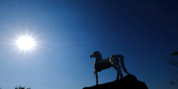 Ke Kuningan, Jangan Lewatkan Kunjungi Taman Kuning