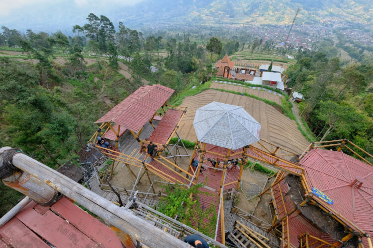 Oemah Bamboo, Tawarkan Keindahan dan Harumnya Kopi Arabika Merapi