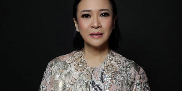 Ria Prawiro Berkolaborasi Dengan Mark Pattie Rilis Karya Terbarunya ‘Tetap Cinta’