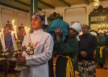 Kasultanan Kanoman Cirebon, Jawa Barat, Gelar Tradisi Panjang Jimat