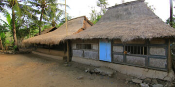 Dusun Ende, Dan Rumah Sasak yang Memikat