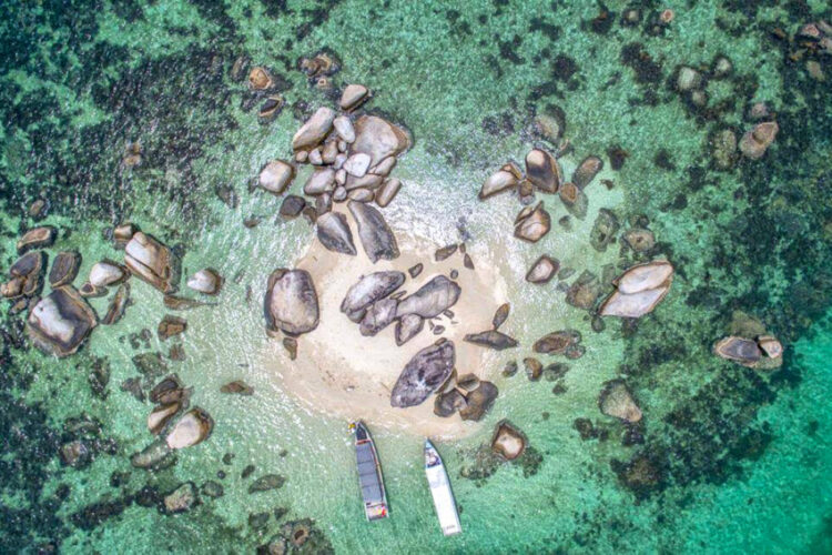 Menikmati Belitung dan Sensasi Wisata Pulaunya