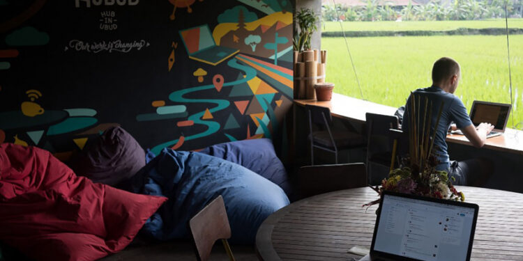 Nikmati Keindahan Pulau Dewata Tanpa Batas Waktu