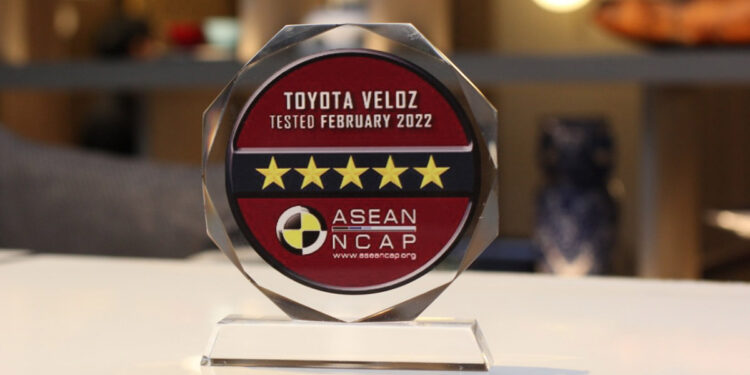 Ditetapkan Raih Rating Tertinggi, Toyota All New Veloz Terima Penghargaan dari ASEAN NCAP