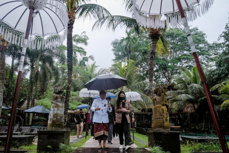 Wamenparekraf Dorong Desa Wisata di Bali Terapkan Prinsip Pariwisata Berkelanjutan