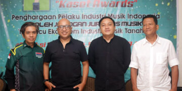 Kaset Award Sebuah Penghargaan untuk Pelaku Industri Musik Tanah Air dari Jurnalis
