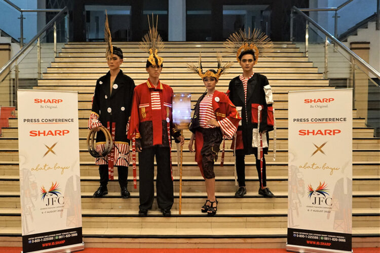 Meriahkan Jember Fashion Carnaval 2022, Sharp Indonesia Angkat Budaya Madura