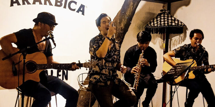 Hardcoustic Hadirkan The Otherside, Retira Juliane dan Nulis