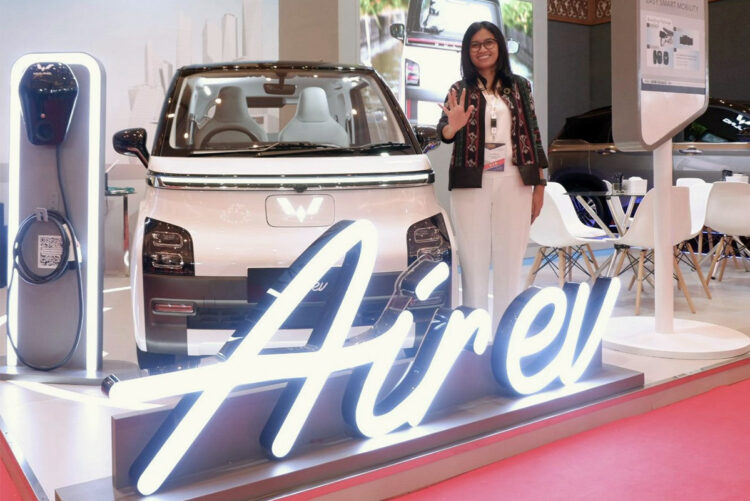 Hadir di IEMS 2022, Wuling Motors Tampilkan Inovasi EV dan Hybrid