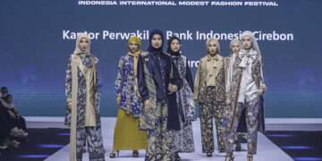 Nina Nugroho Hadirkan Koleksi Batik Ciwaringin Bertajuk “Duende” di In2MotionFest ISEF 2022