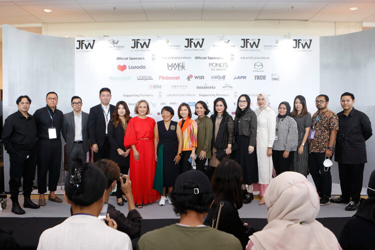 Resmi Dibuka, Jakarta Fashion Week 2023 Menggebrak dengan Fashion Reformation