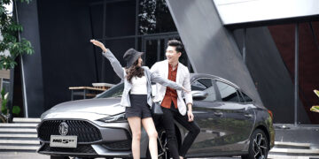 Jelajahi Fitur Mewah MG 5 GT Sambil Berburu Hidden Gems di Surabaya