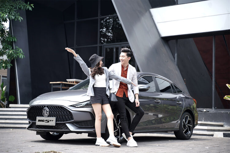 Jelajahi Fitur Mewah MG 5 GT Sambil Berburu Hidden Gems di Surabaya