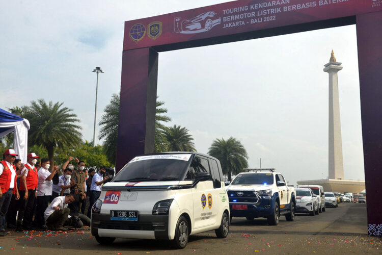 Dukung KTT G 20, Wuling Adakan Touring Kendaraan Bermotor Listrik Berbasis Baterai Jakarta-Bali 2022