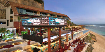 Nikmati Sensasi Termewah di White Rock Beach Club Pantai Melasti, Ungasan