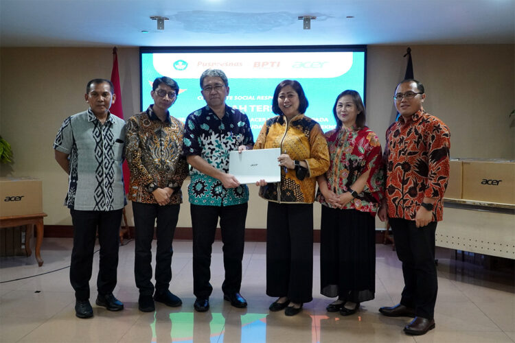 Ikut Berpartisipasi dalam Pengembangan Talenta Berprestasi Kemendikbudristek, Acer Hibahkan 100 Laptop