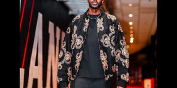Ai Syarif Hadirkan Design Batik Khusus Untuk Pebasket NBA Justin Holiday