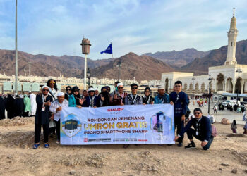 24 Jemaah Tunaikan Ibadah Umroh Disponsorin Oleh Sharp Indonesia