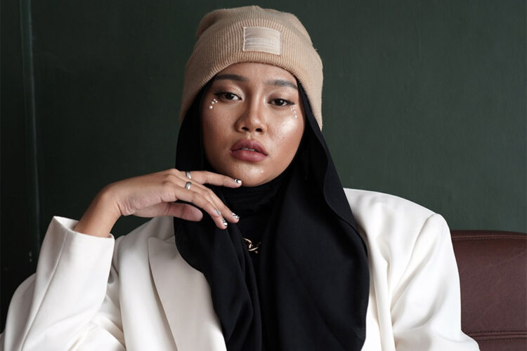 Melangkah Dijalur Indie, Ayuenstar Rilis ‘Manusia Putus Asa’