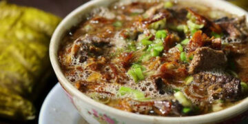 Bertandang ke Makassar Jangan Lupa Mencicipi Coto dan Pallubasa