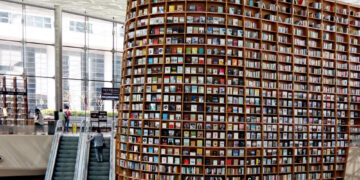 Jalin Kerja Sama Kemenparekraf dan Perpustakaan Nasional Luncurkan e-Library