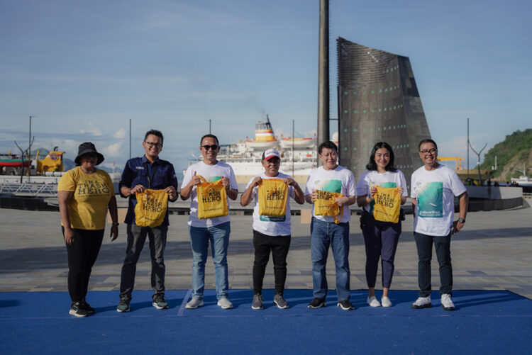 InJourney dan HIN Gelar Gerakan Peduli Sampah di Labuan Bajo