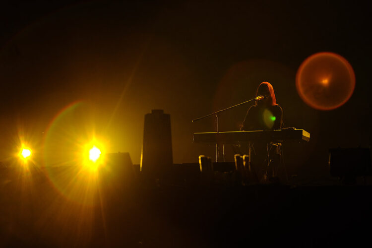 Tampil Luar Biasa, Isyana Sarasvati Geber Karya Terbarunya di Panggung Soundrenaline 2022