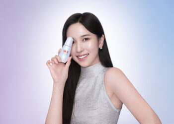 Pancarkan Aura Cantik Terbaik Lewat Sk-II Genoptics Ultraura Essence Baru
