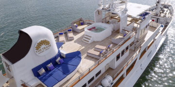 The Trans Luxury Yacht, Nikmati Sensasi Hotel Bintang Lima Diatas Samudera