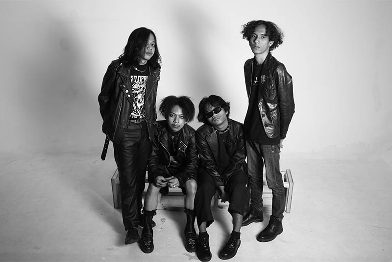 Lingkar Cendala Rilis Video Klip ‘Kaki Seribu’, Sebuah Analogi Politik Adalah Belatung