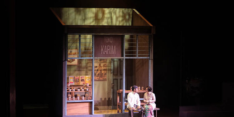 Ariyah Dari Jembatan Ancol, Sebuah Pentas Legenda Urban Masa Silam