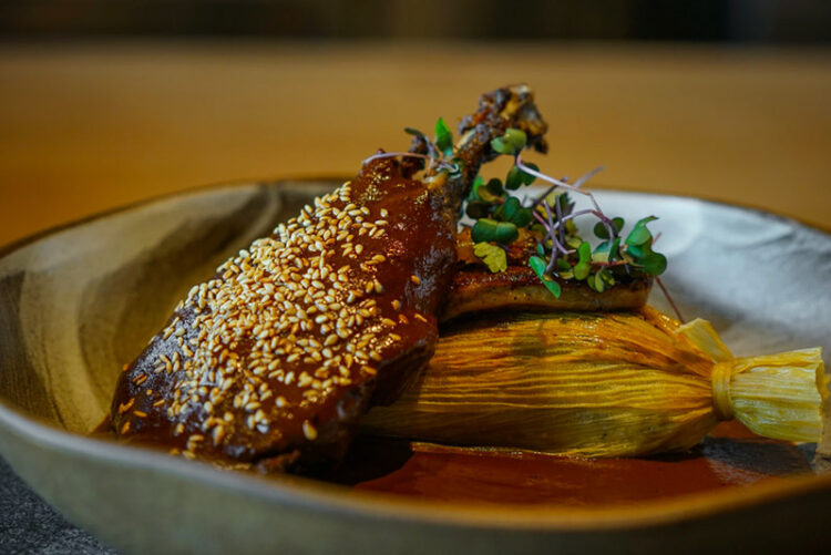 COMO Beach Club dan Carbon Jakarta Hadirkan Kolaburasi Bertema “Tropical Gastronomi Fiesta”