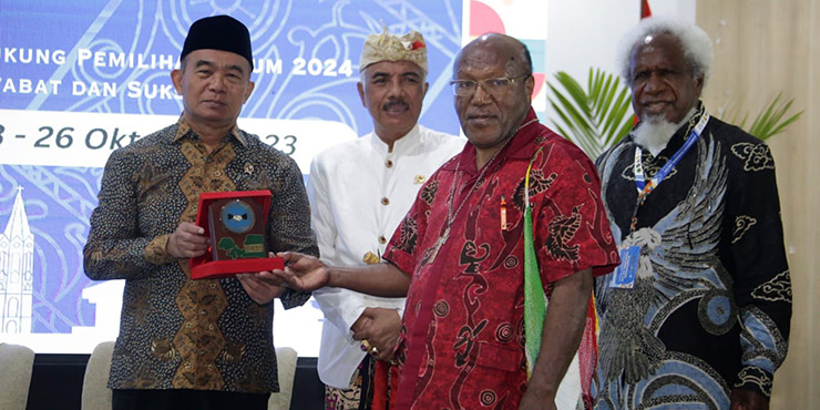 Menko PMK Muhadjir Effendi seusai FKUB ke-VIII Tahun 2023 di Provinsi Papua