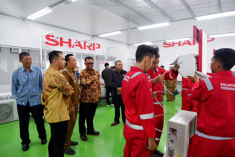 Sharp Selenggarakan Program Pelatihan Teknisi AC, Tingkatkan Kompetensi Masyarakat Karawang Masuki Dunia Industri