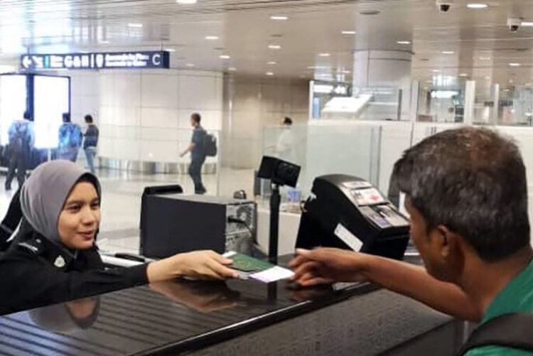 Malaysia Terapkan Kartu Kedatangan Digital Bagi Pengunjung Asing