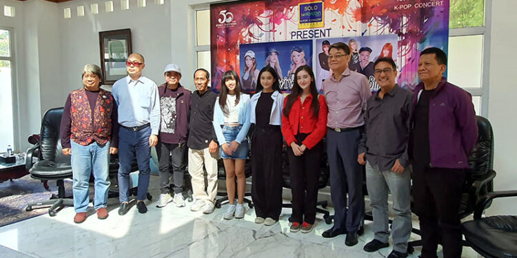 “Solo 1st Popcorn Soft K-Pop Concert Project” Hadirkan Girlband Asal Korea Viviz dan Billlie