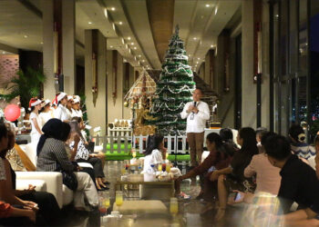 Hotel Meruorah Komodo Labuan Bajo Hadirkan Suasana Meriah di Lobby