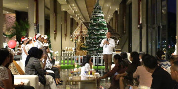 Hotel Meruorah Komodo Labuan Bajo Hadirkan Suasana Meriah di Lobby