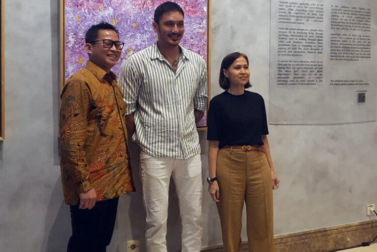 Ferdy Thaeras Tampilkan Seni “Cosmic Echoes” di ARTOTEL Suites Mangkuluhur Jakarta