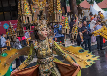 Semarakkan Peluncuran KEN 2024, Ragam Parade Festival Seni dan Budaya Ditampilkan Secara Meriah