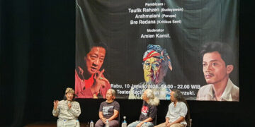 Menyimak Respon Budayawan dan Seniman Dalam Cungkup Kekuasaan dan Perkembangan Sosial Politik Negeri