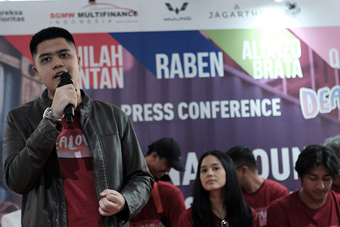 Alonzo Brata, Suara Baritonnya Warnai OST Dealova 2024