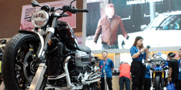 BMW Motorrad Luncurkan R12, Classic Cruiser dengan Sentuhan Modern di IIMS 2024