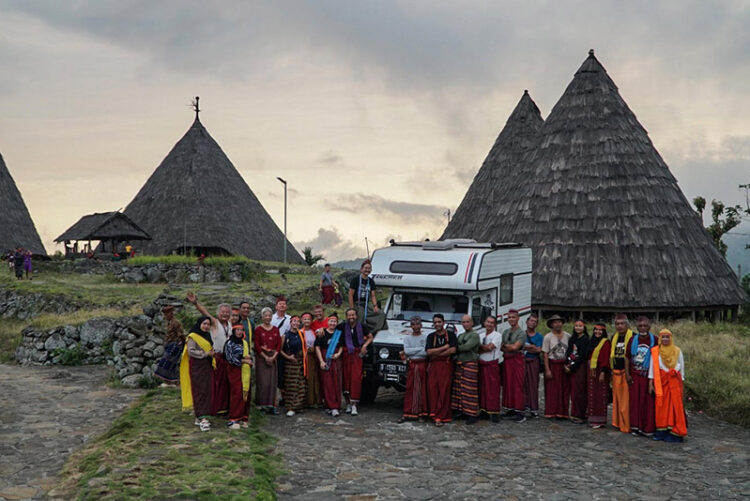 Menjelajah Destinasi Indonesia Timur: Catatan Perjalanan Indonesia Motorhome Club untuk Pariwisata